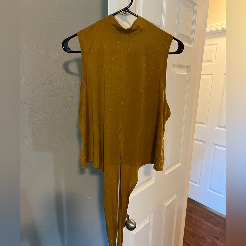 Lululemon yoga top